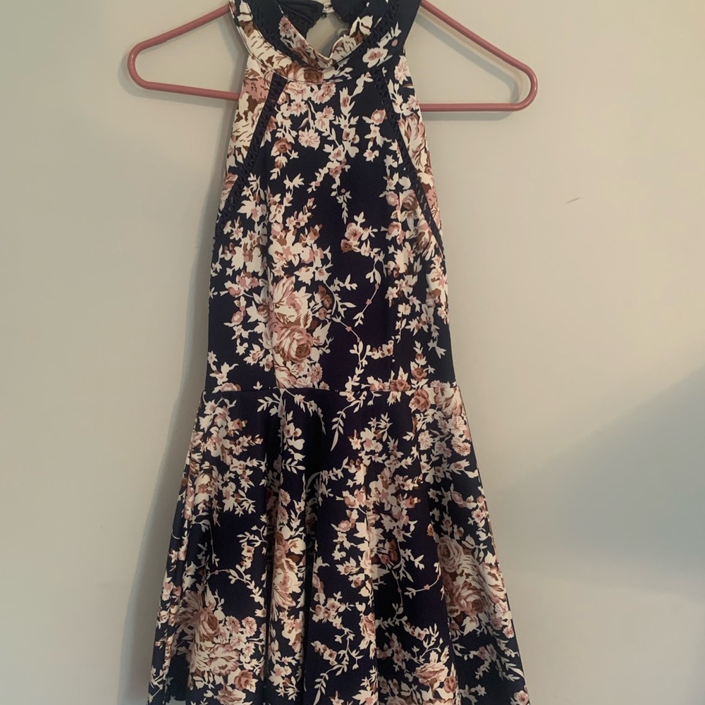 floral high neck dress! size 5/6. could be for homecoming or a banquet.